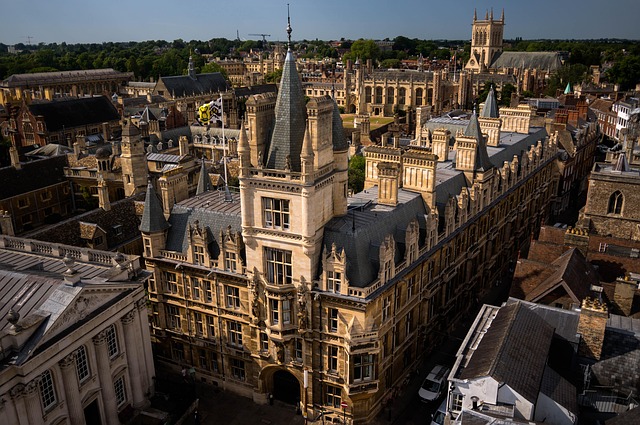 college g030783d7c 640.jpg